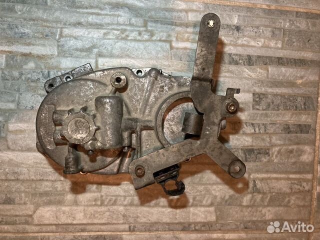 Крышка распредвалa Skoda 2.0 FSI