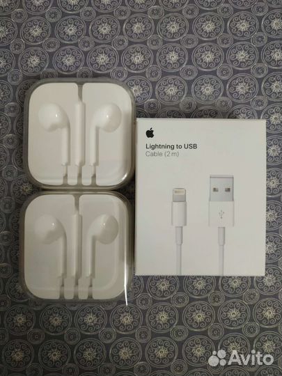 Коробка от iPhone