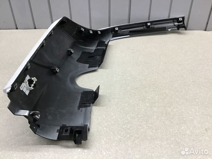 Накладка заднего бампера левая Lexus LX 570 2016