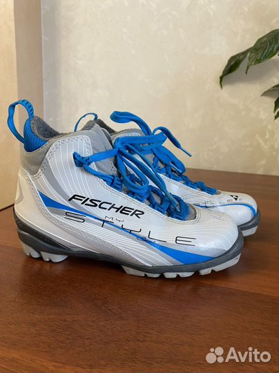 Лыжные ботинки