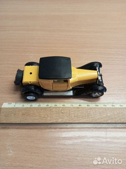 Машинки модельки