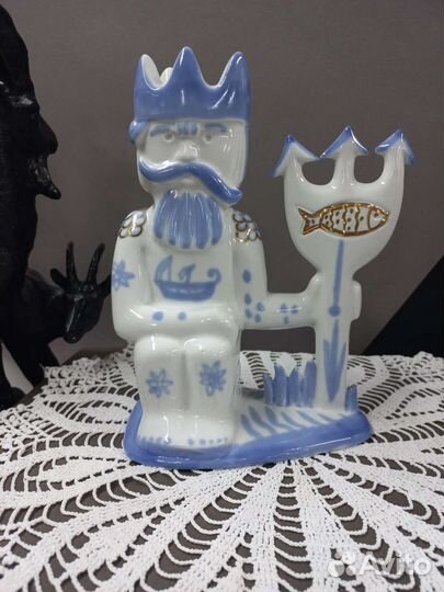 Фарфоровые статуэтки Нептун