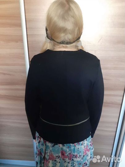 Жакет для девочки 10-11лет, новый