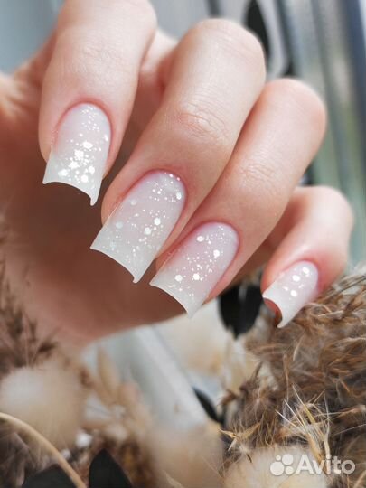 Маникюр на дому