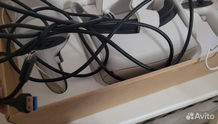 Шлем виртуальной реальности Oculus Quest 2 128GB