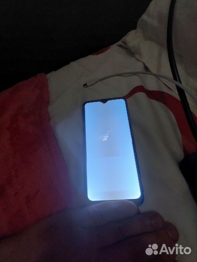 Samsung Galaxy A50, 6/64 ГБ