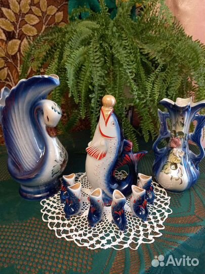 Вазы и штоф со стопками СССР