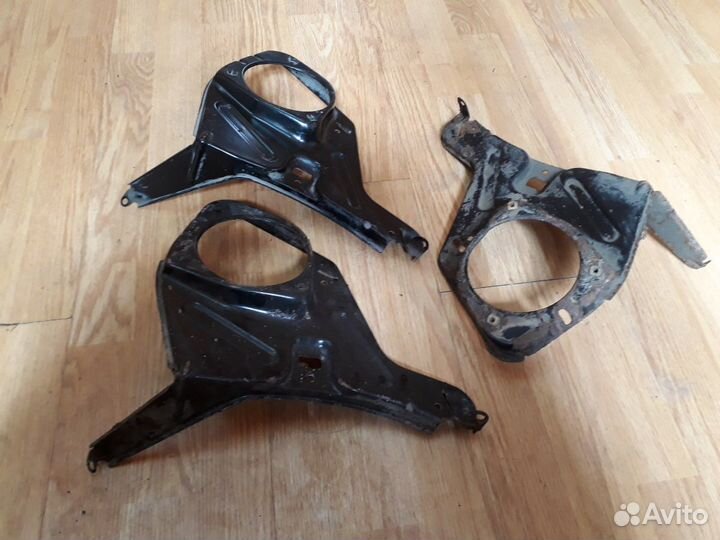 Площадка под бачок осушителя bmw e39 54538367956