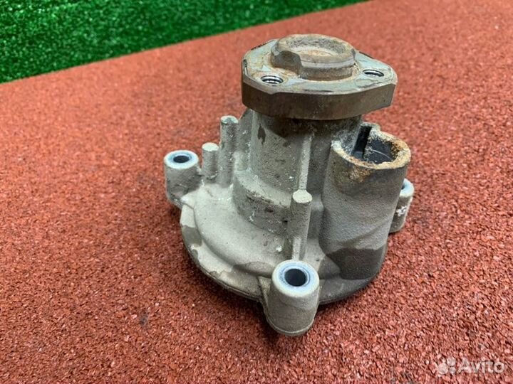 Помпа Skoda Rapid 1 седан CFN 2016