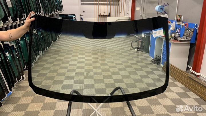 Стекло лобовое для Рено Логан / Лада Ларгус