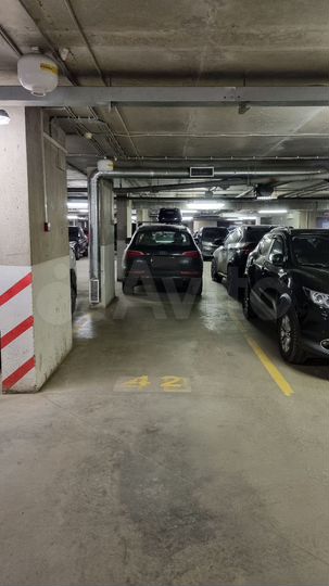 Машиноместо, 14 м²