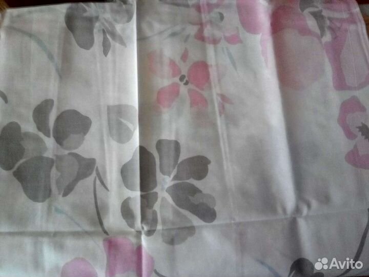 Постельные принадлежности (наволочки, простыни)