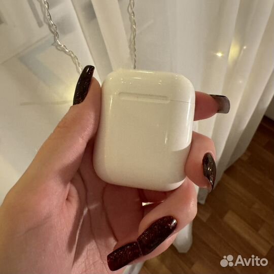 Беспроводные наушники apple airpods