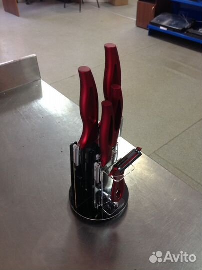 Набор керамических ножей с овощечисткой