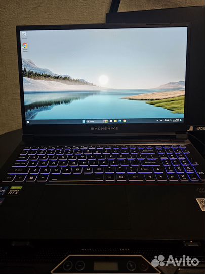 Ноутбук игровой / i7-12700H / RTX 3050 Ti / 16 G