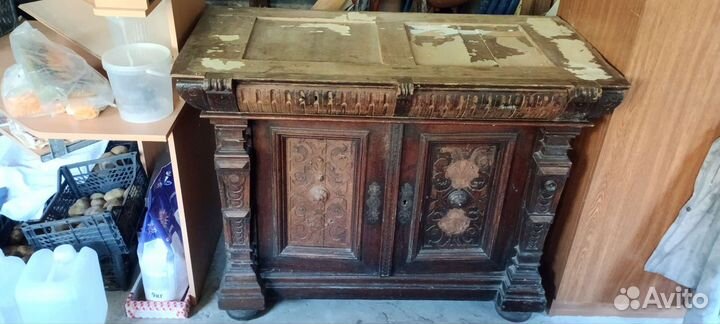 Буфет старинный резной