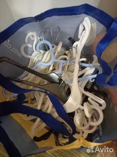 Вешалки плечики