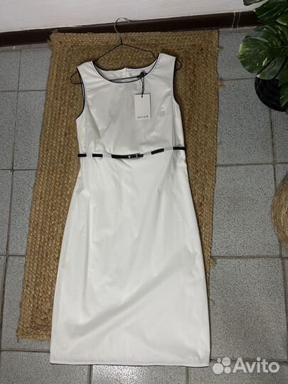 Платье миди белое
