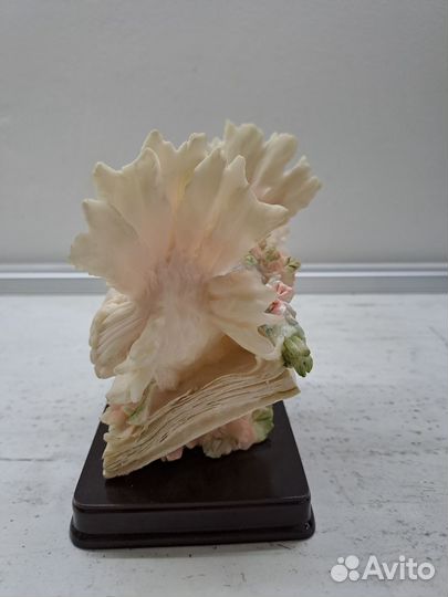 Статуэтка голубиная пара