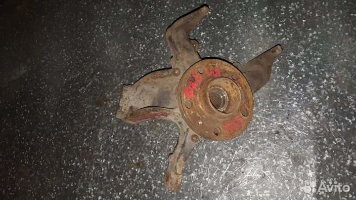 Кулак поворотный передний правый Skoda Fabia 5J2