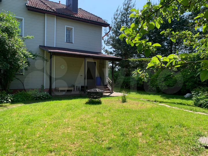 Дом 139,6 м² на участке 7 сот.