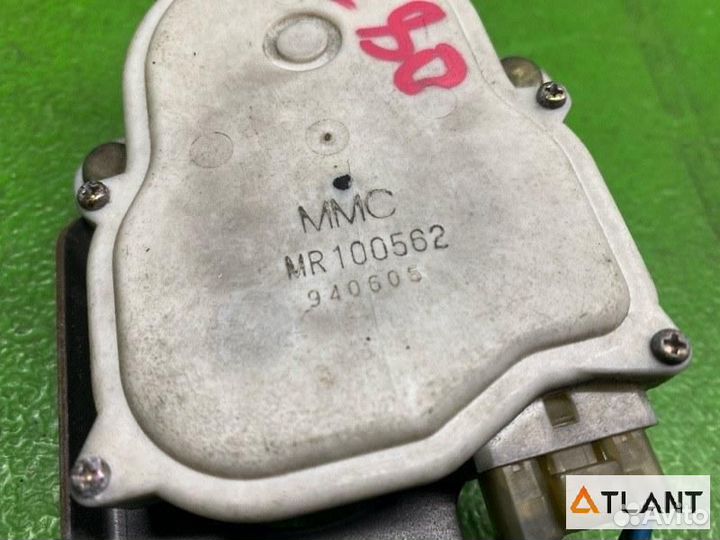 Активатор замка крышки бензобака mitsubishi delica