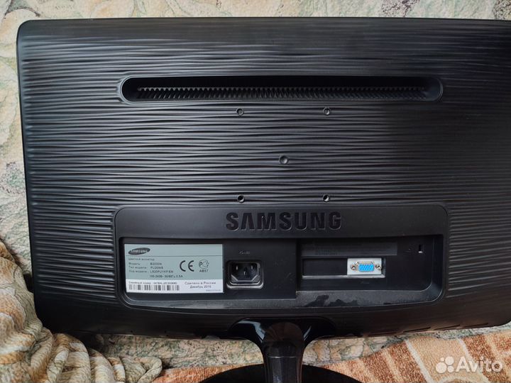 Монитор samsung