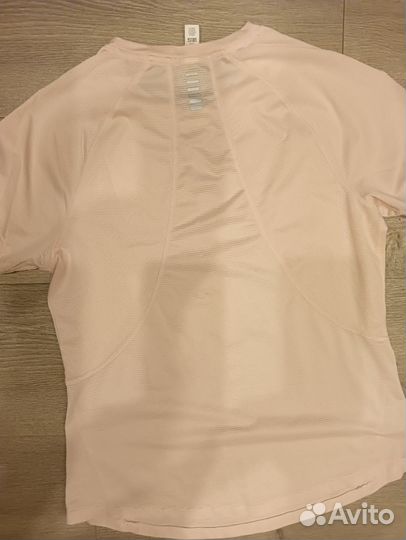 Футболка женская спортивная