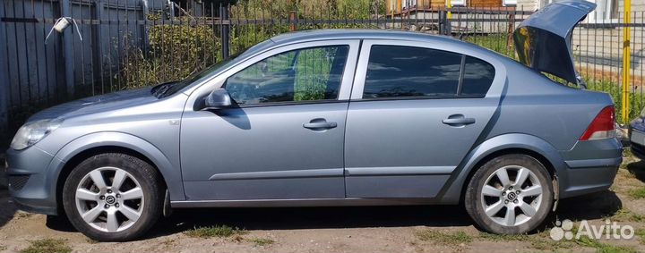 Opel Astra 1.6 МТ, 2008, 179 529 км