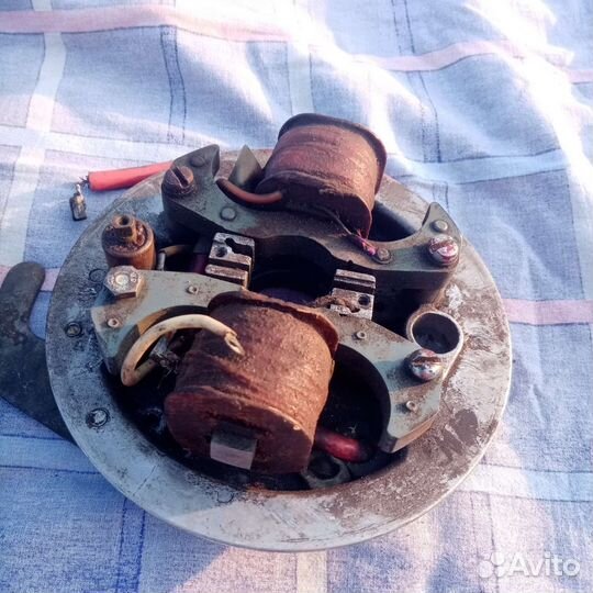 Лодочный мотор Вихрь