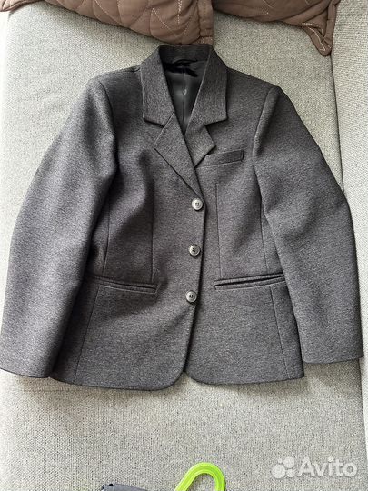 Пиджак на мальчика серый 128 школьная страна