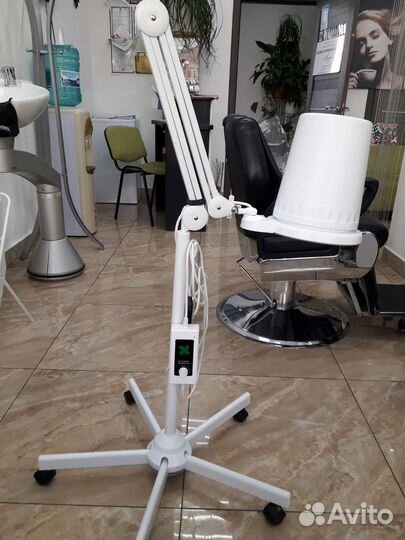 Продам вытяжка для педикюра маникюра