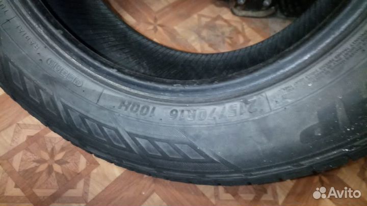 Hankook AH11 215/70 R16