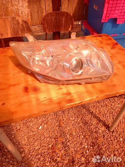 Фара правая Toyota Filder 141