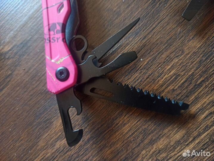 Мультитул, нож, фонарик фирмы Mossy OAK