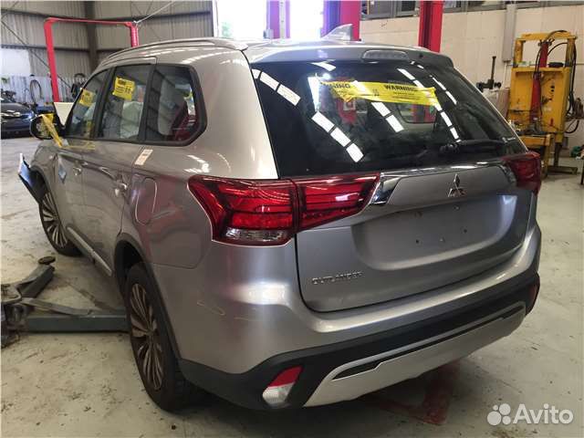 Дверь Mitsubishi Outlander 3 GF передняя левая