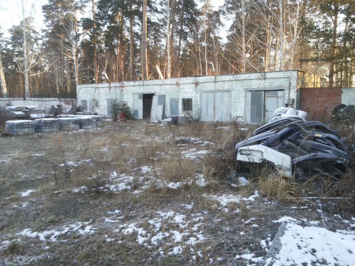 Гараж, > 30 м²