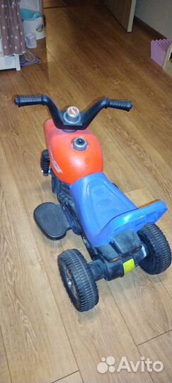 Детский скутер