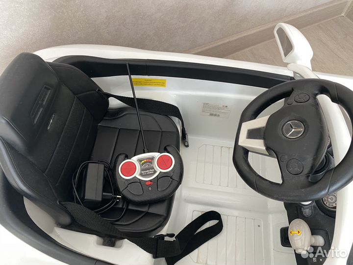 Электромобиль, детская машина на пульте управления