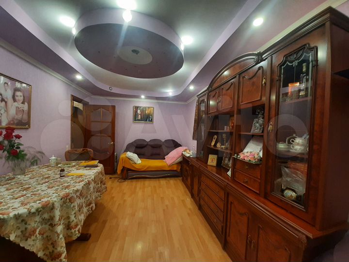 4-к. квартира, 108 м², 1/5 эт.