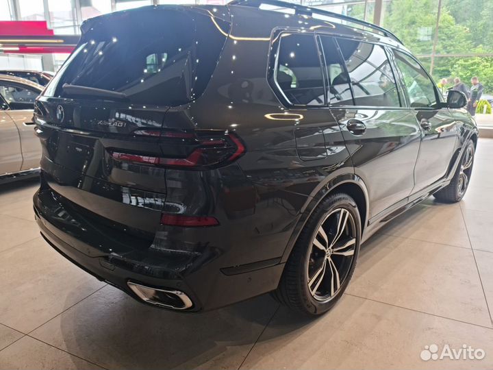 BMW X7 3.0 AT, 2023