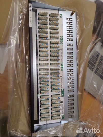 Коммутационная патч-панель AMP 1711284-1