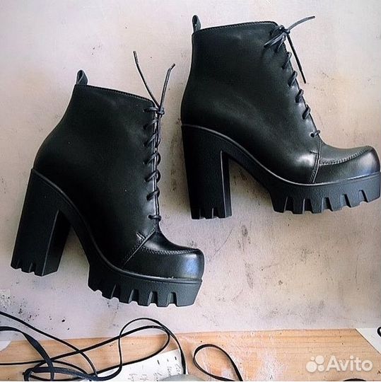 Высокие женские чёрные ботинки. Новые 37-37,5