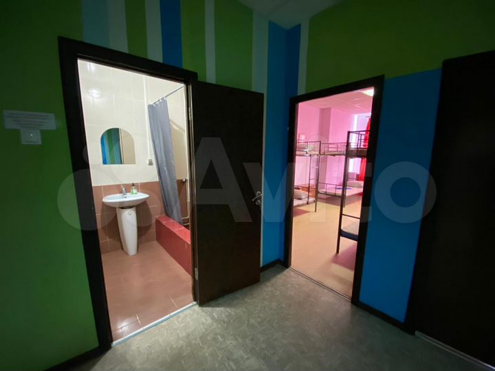 Комната 28 м² в > 9-к., 4/5 эт.