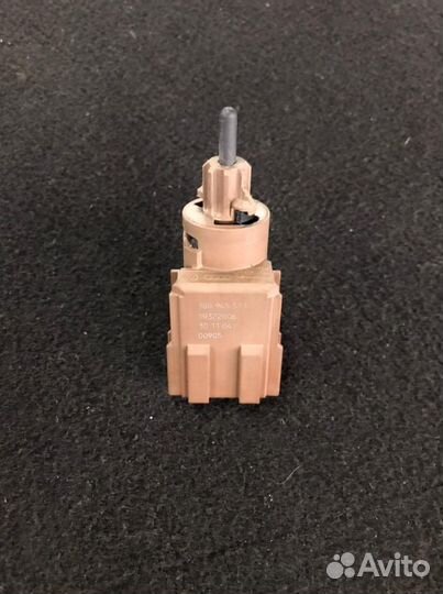 3B0945511 Датчик стоп-сигналов Audi A8 D3