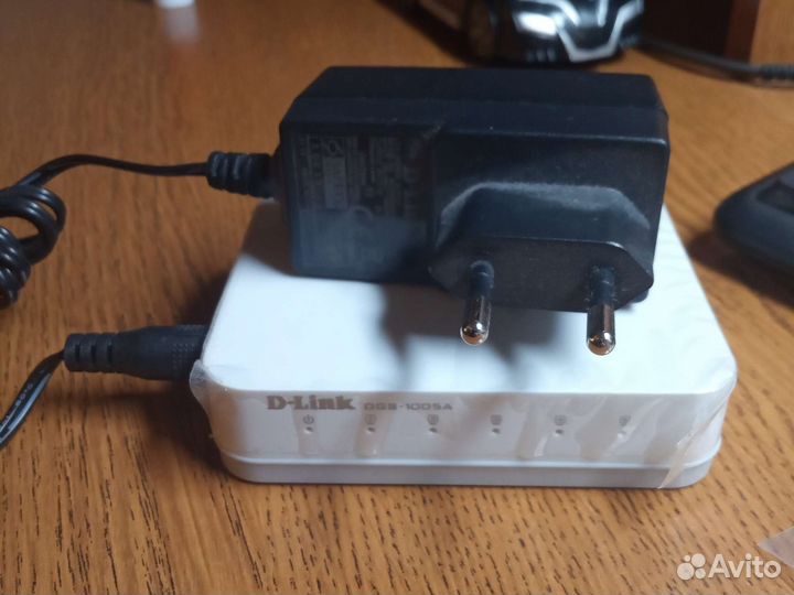 Коммутатор D-Link DGS-1005D
