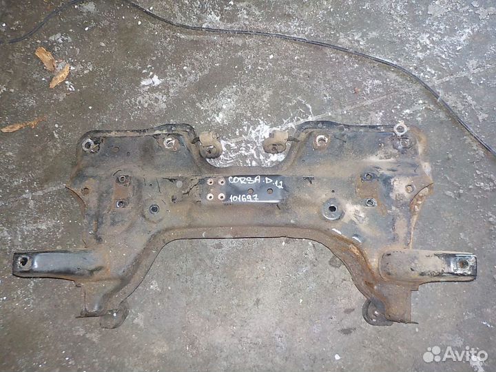 Подрамник Opel Corsa D