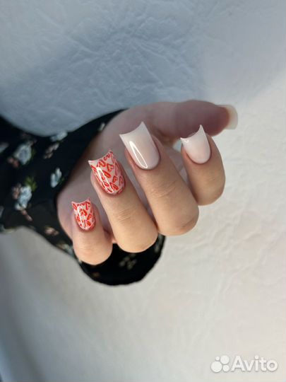 Маникюр/педикюр