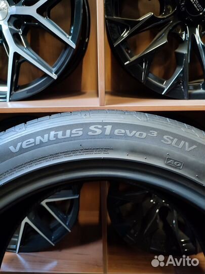 Hankook Ventus S1 Evo3 SUV K127A 285/45 R21 113Y