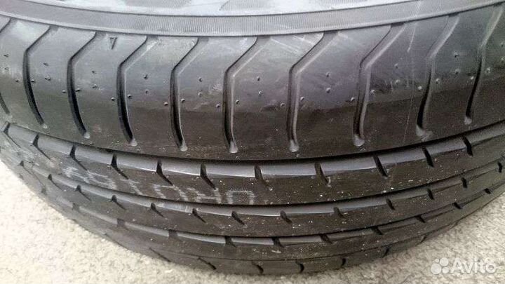 Yokohama Advan Sport V105S 265/40 R20 104Y